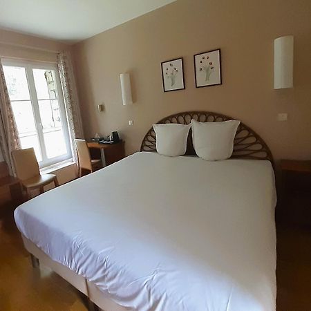 Hostellerie Du Lys Lamorlaye Buitenkant foto