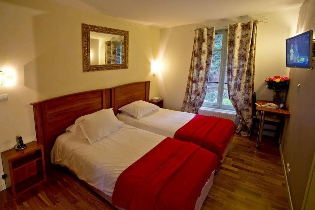 Hostellerie Du Lys Lamorlaye Buitenkant foto